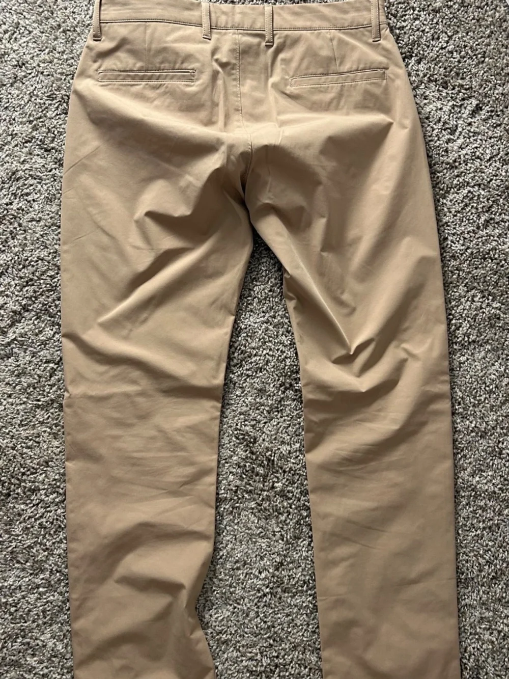 J. Crew Men’s Flex Slim Fit Tech Pants—Khaki—Size 30x30–Excellent Condition
